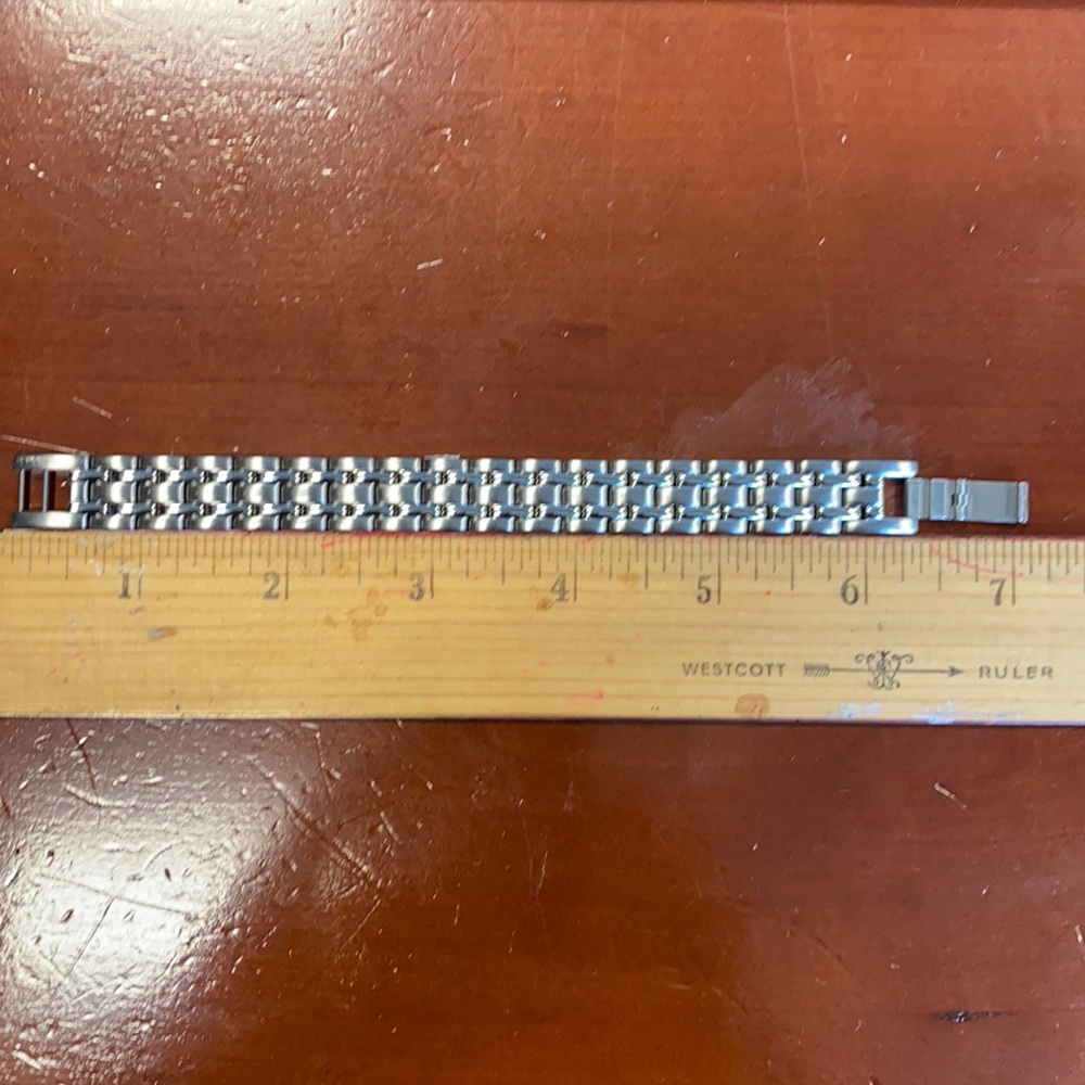 Stainless steel link bracelet